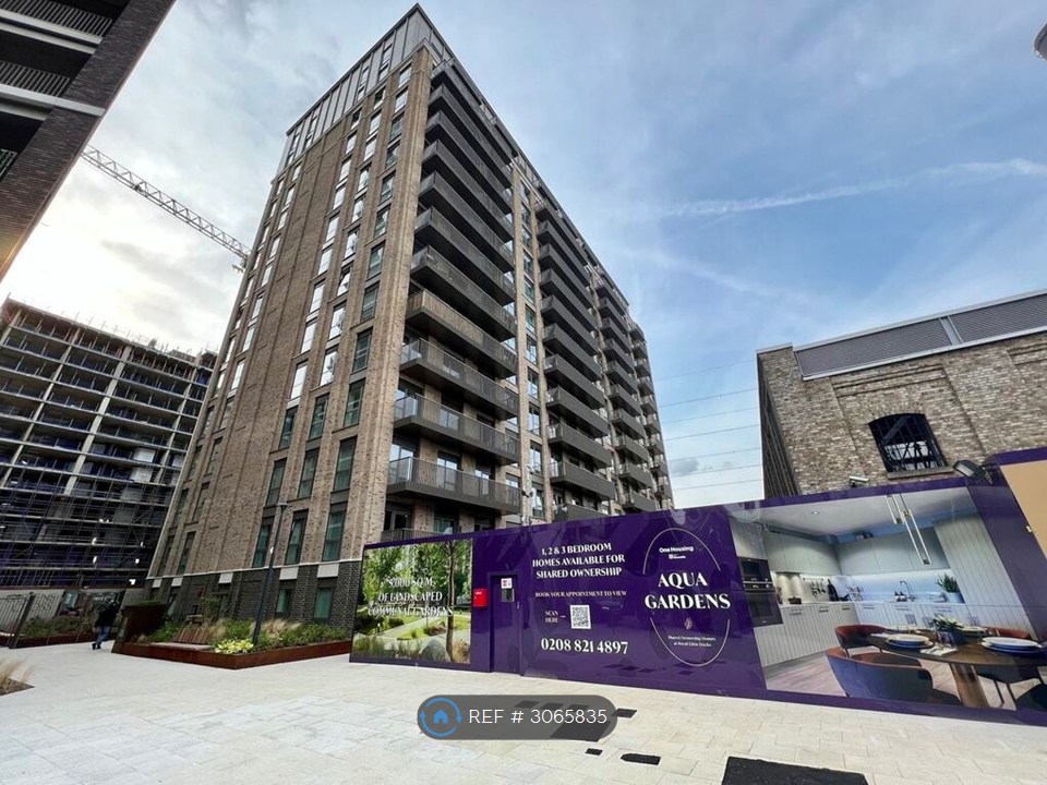 Apt  Galleria House, B Western Gateway, London photo 5