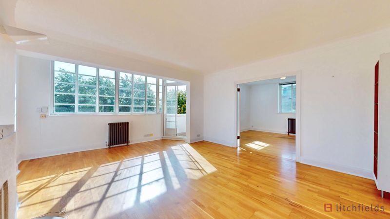 3 bedroom flat for sale 0