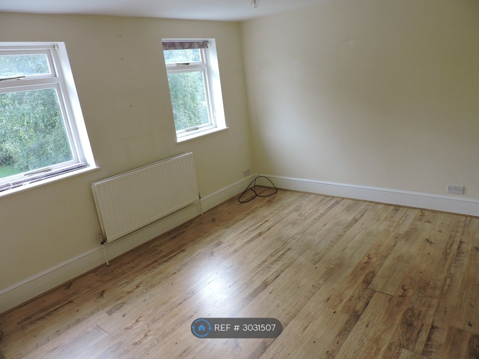 Flat, Sandford Road, Bromley photo 5
