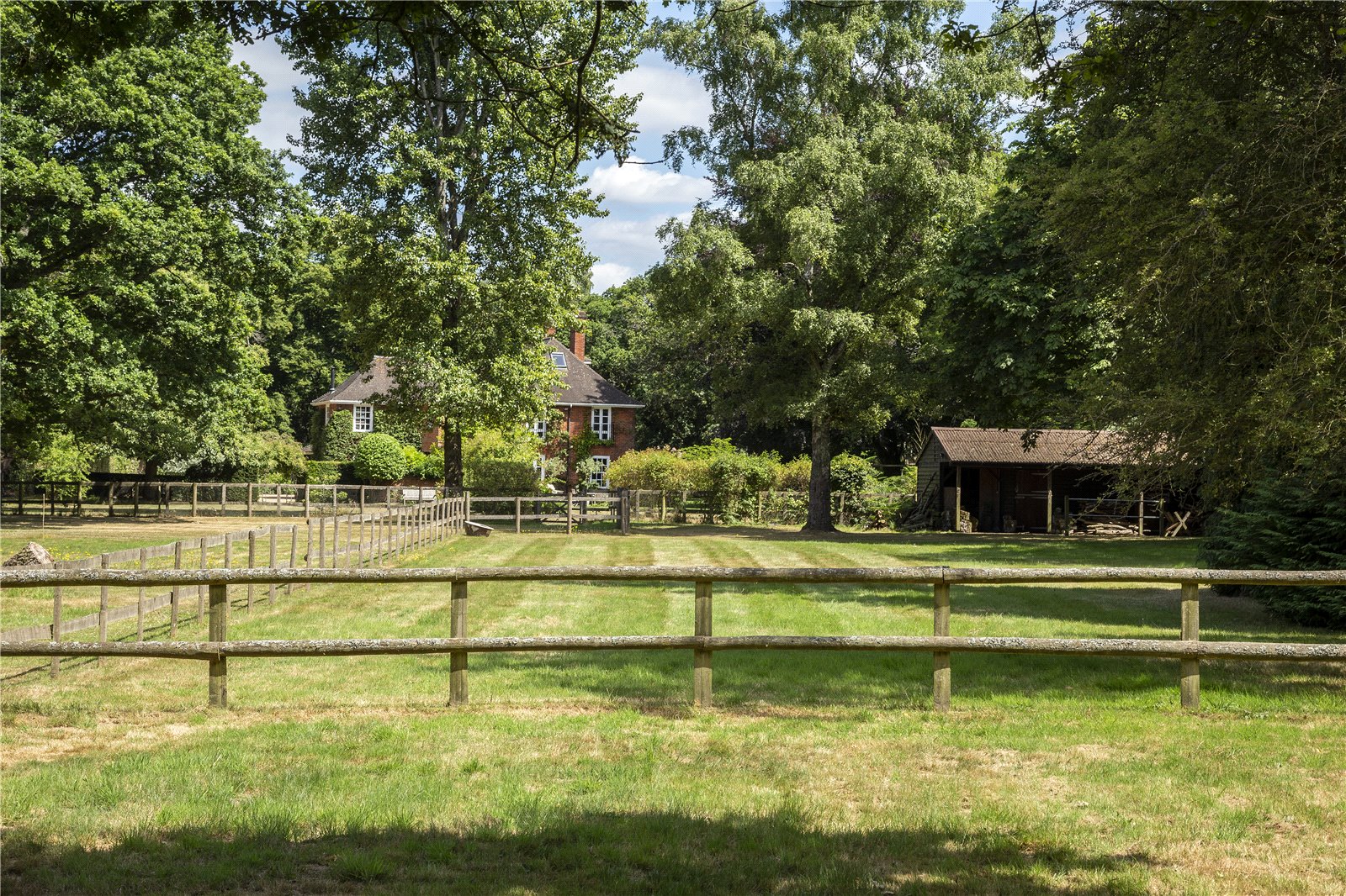 Photos of Coopers Hill, Eversley, Hook, Hampshire RG27 - 62625276 ...