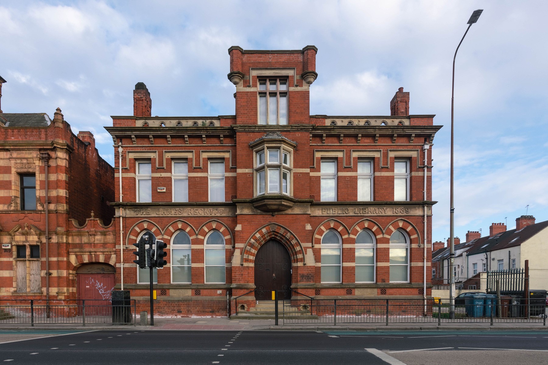 86, HULL photo 5