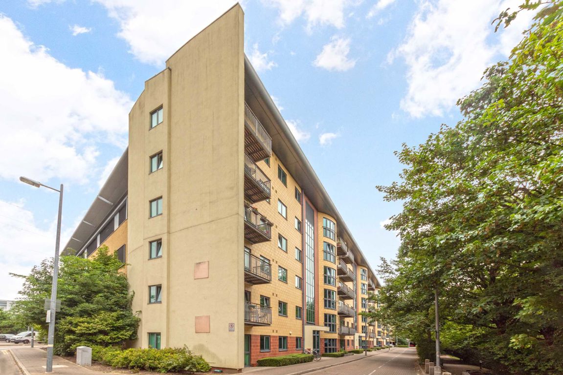 Flat 10, Nonsuch House, 31, Chapter Way, London photo 4
