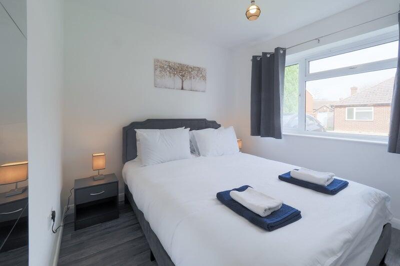 Room 3, 9, Kingsfield Gardens, Woking photo 4