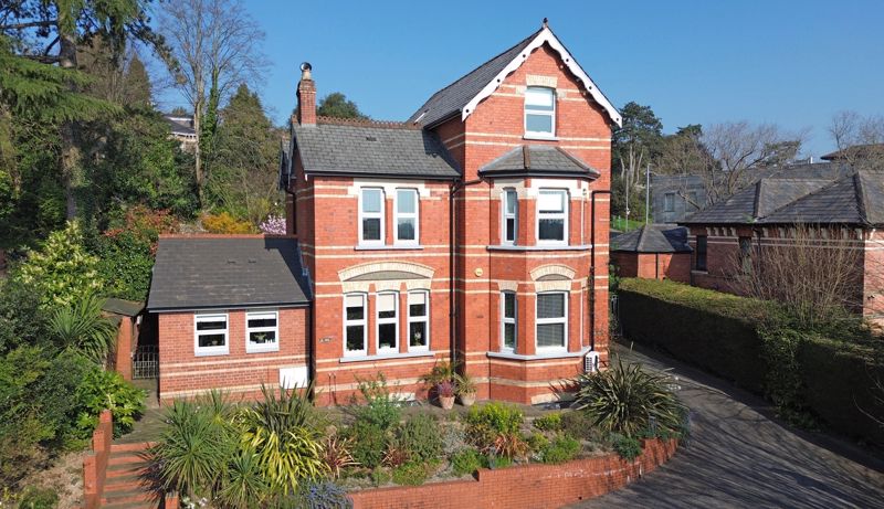 7-bed house on 4, Oakfield Road, Newport, £750,000