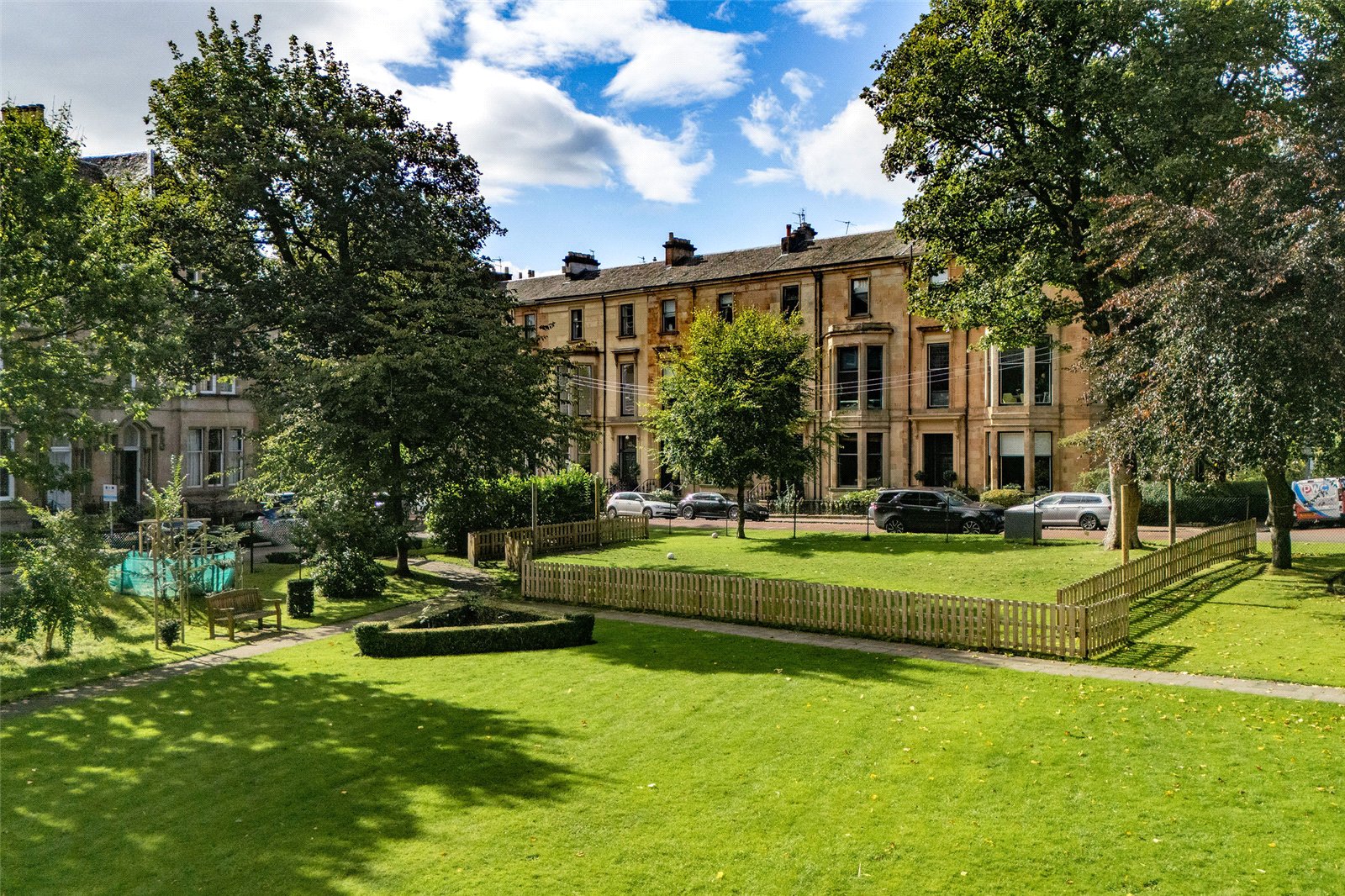 5 bedroom terraced house for sale 0