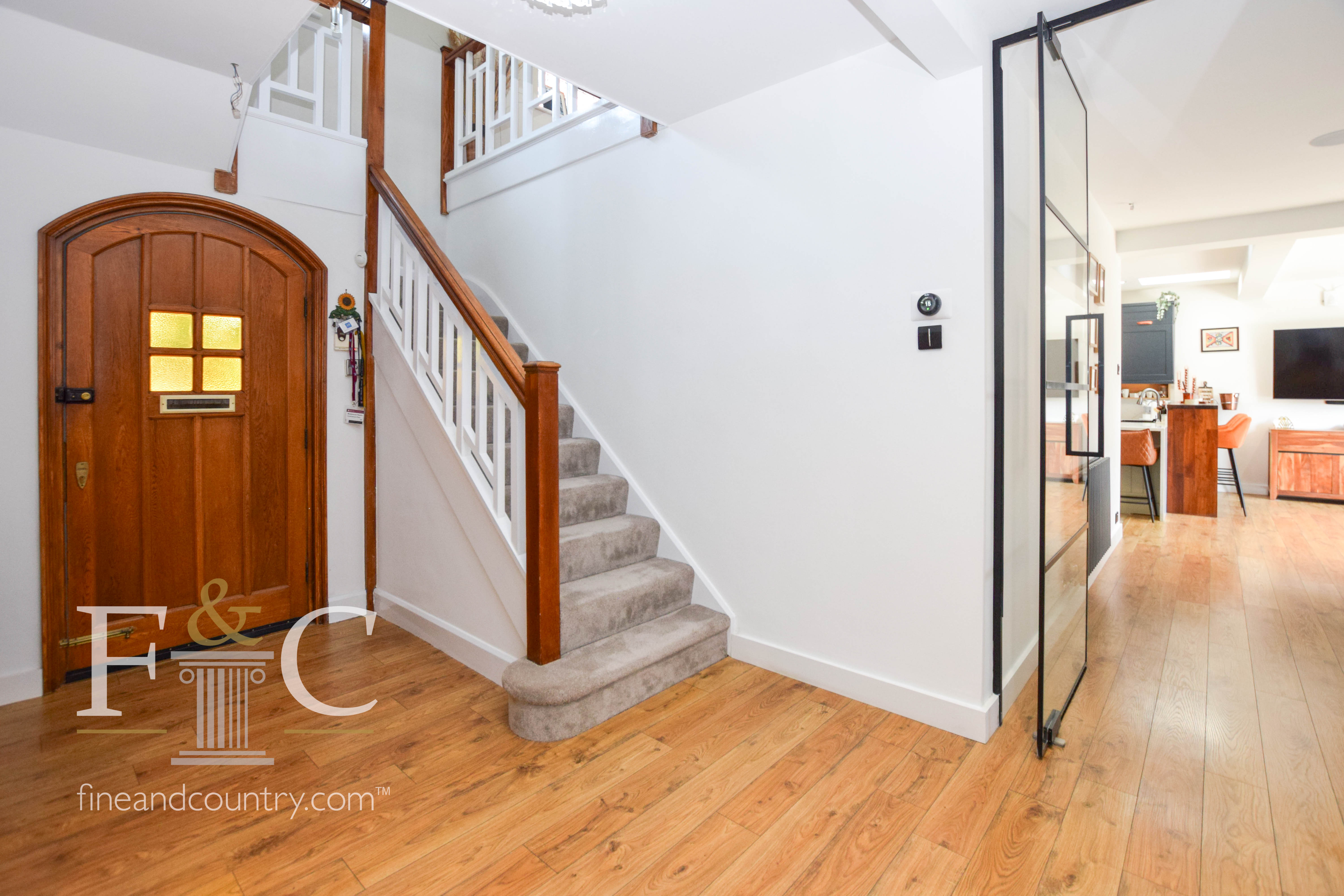 5 bedroom detached house for sale 0