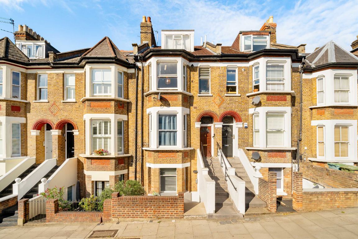 25C, Sumatra Road, London photo 3