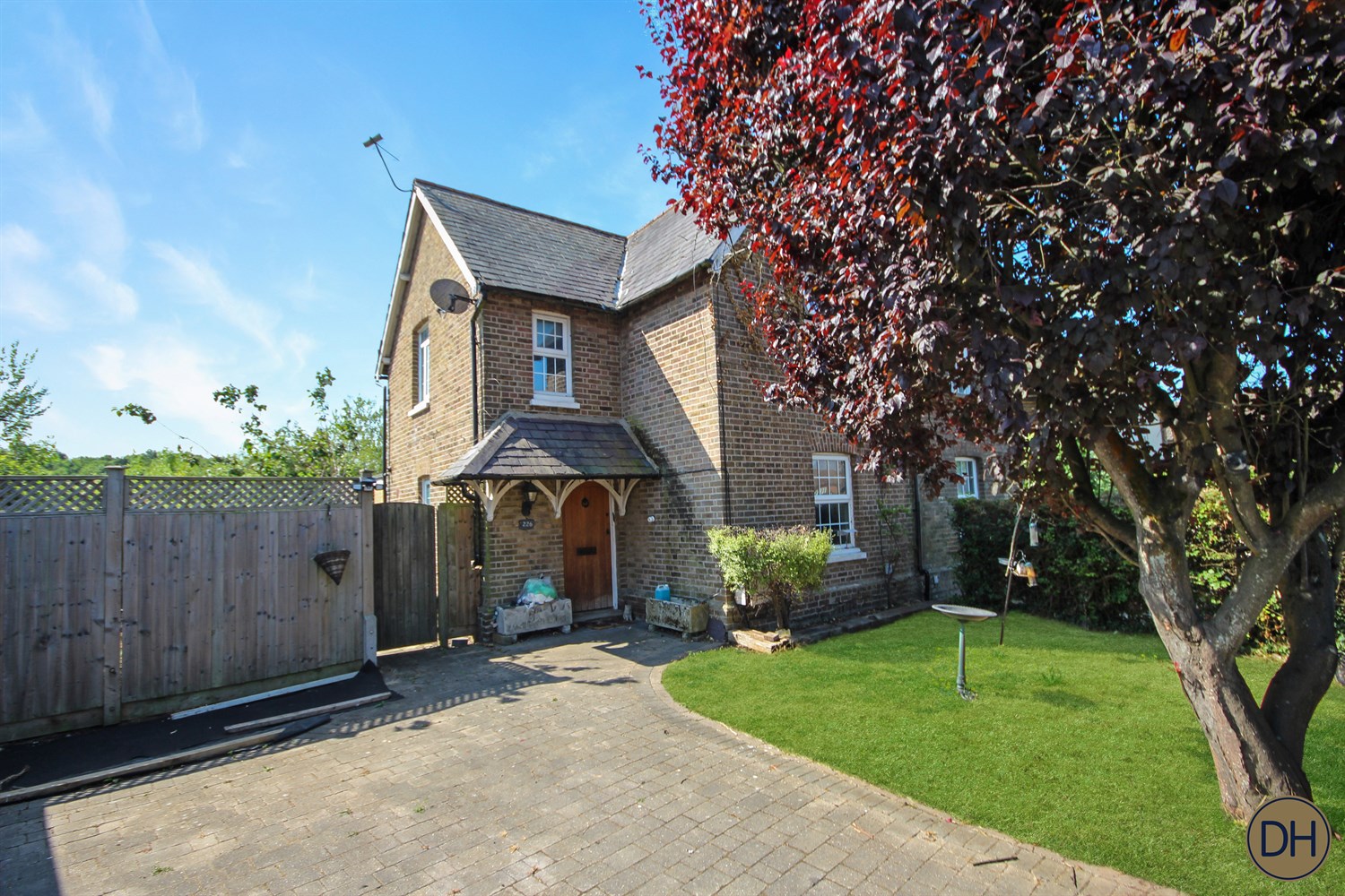 226, High Road, North Weald, Epping photo 4