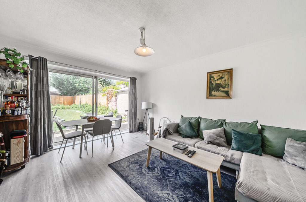 4 bedroom detached house for sale 0