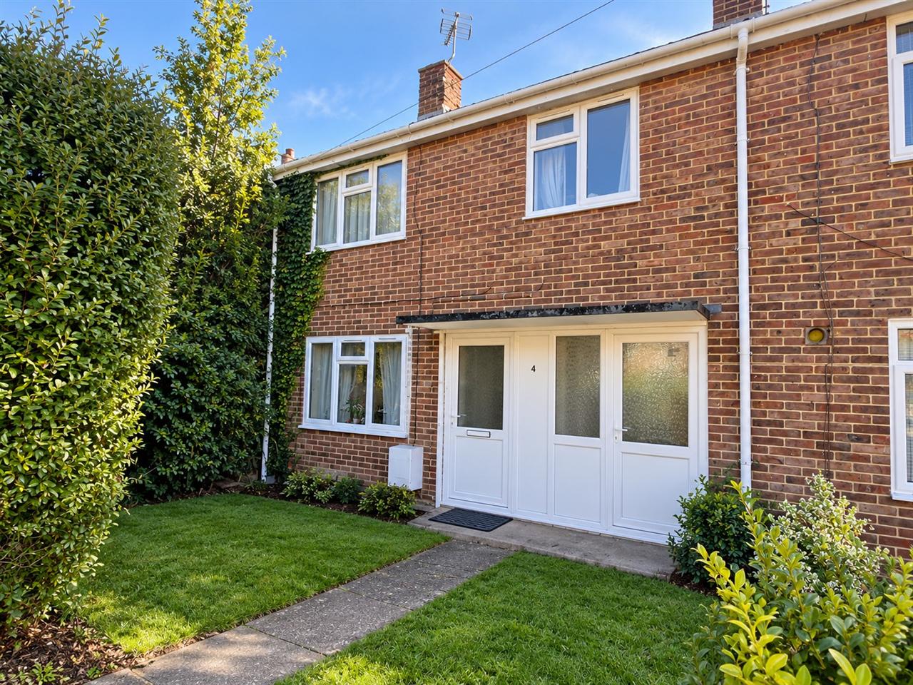 Montfort Close, Canterbury photo 4