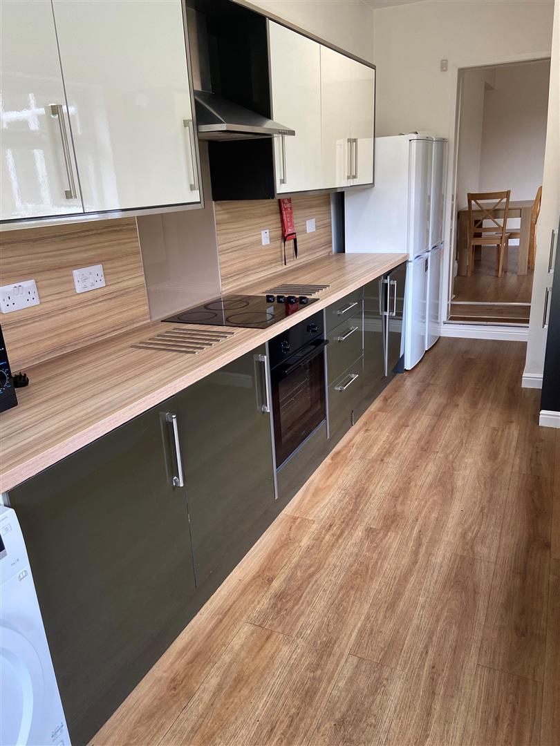 To Let - New Owner, 8, Wellesley Avenue, Hull photo 5