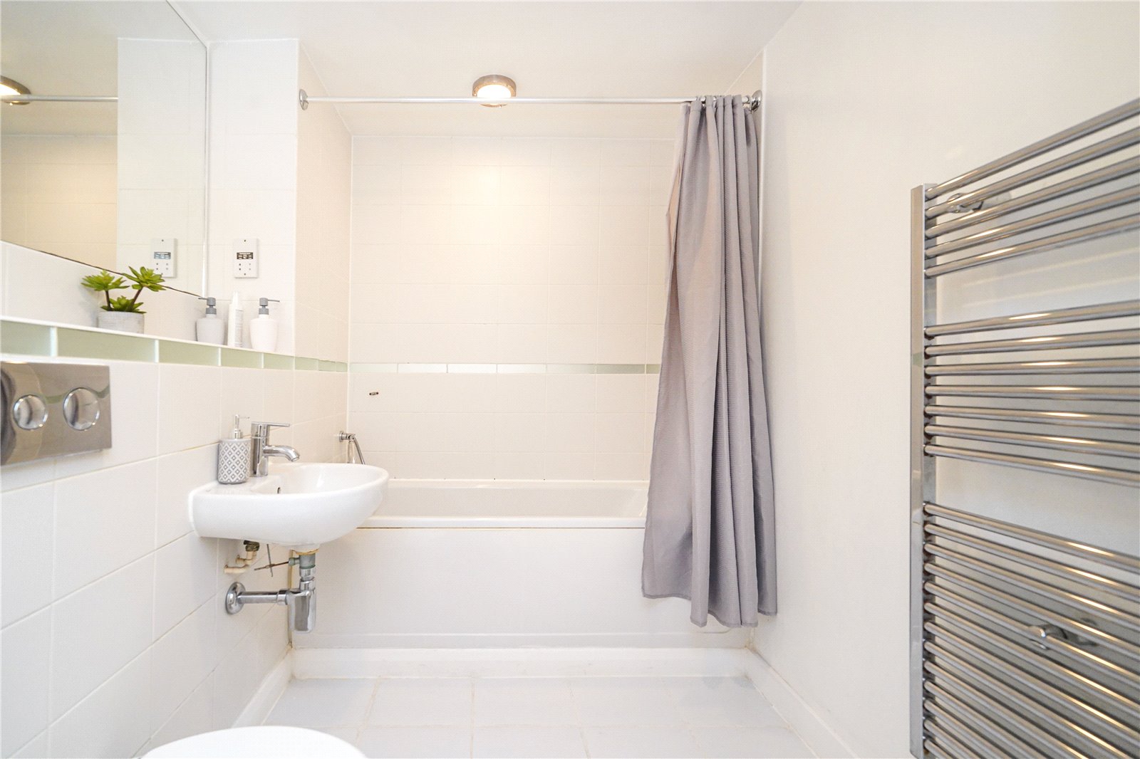 Photos of Gateway Court, 57 Parham Drive, Gants Hill IG2 66432296