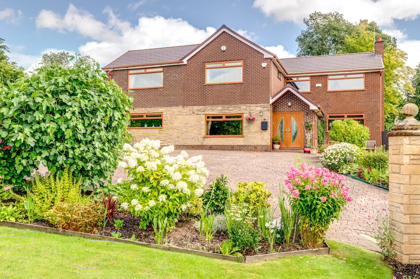 3 bedroom flat for sale