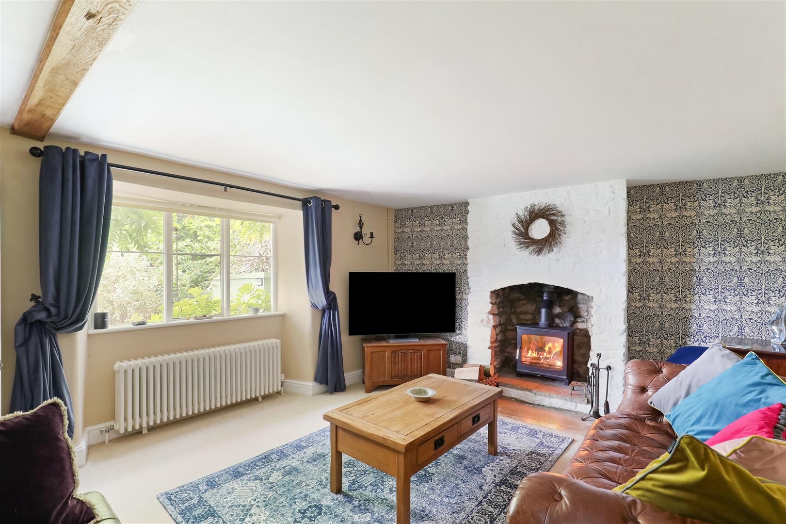 5 bedroom detached house for sale 0