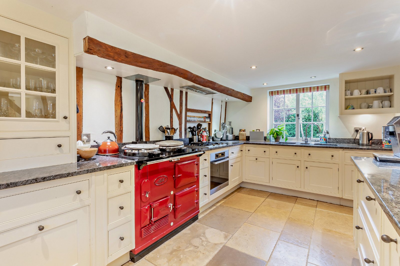 4 bedroom detached house for sale 0