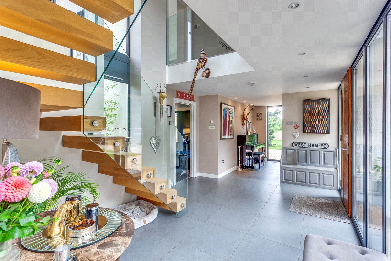 4 bedroom detached house for sale 0