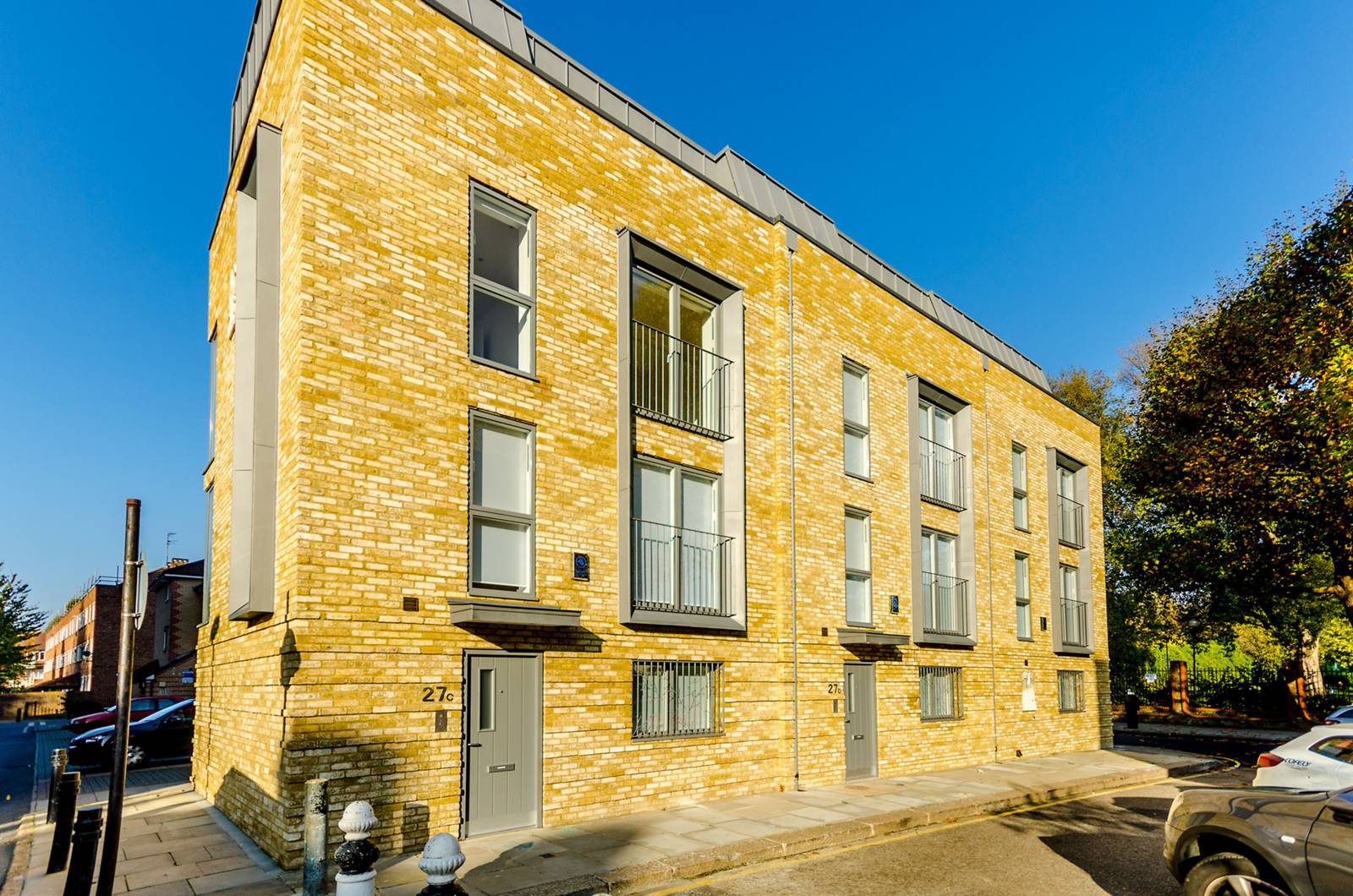 3 bedroom property for sale 0