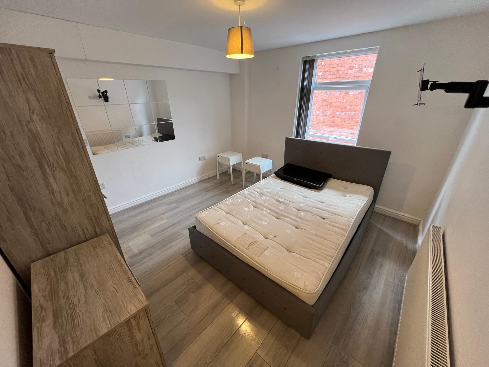 Room 2, 10B, Borough Road, St Helens photo 5