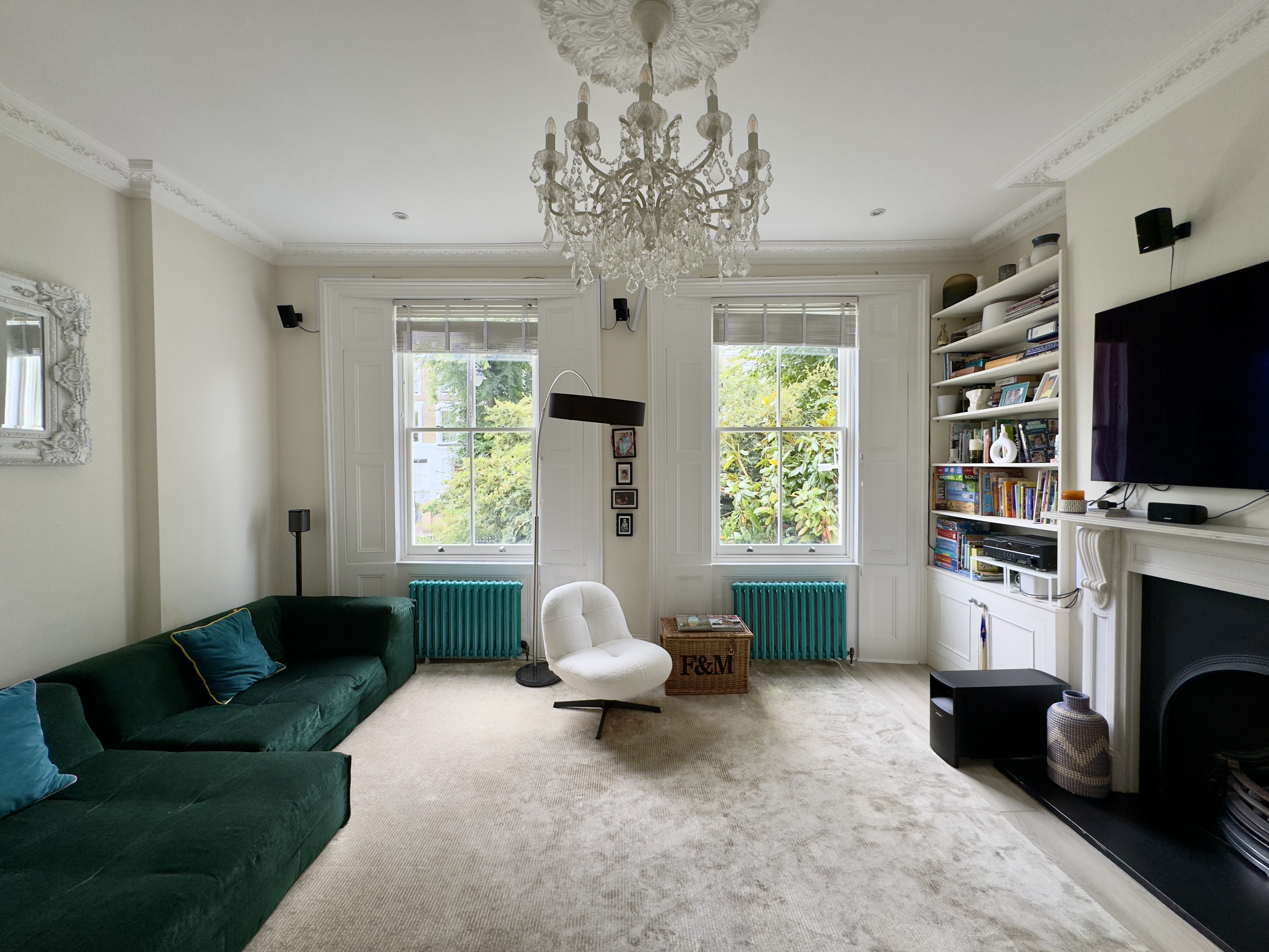 4 bedroom flat for sale 0