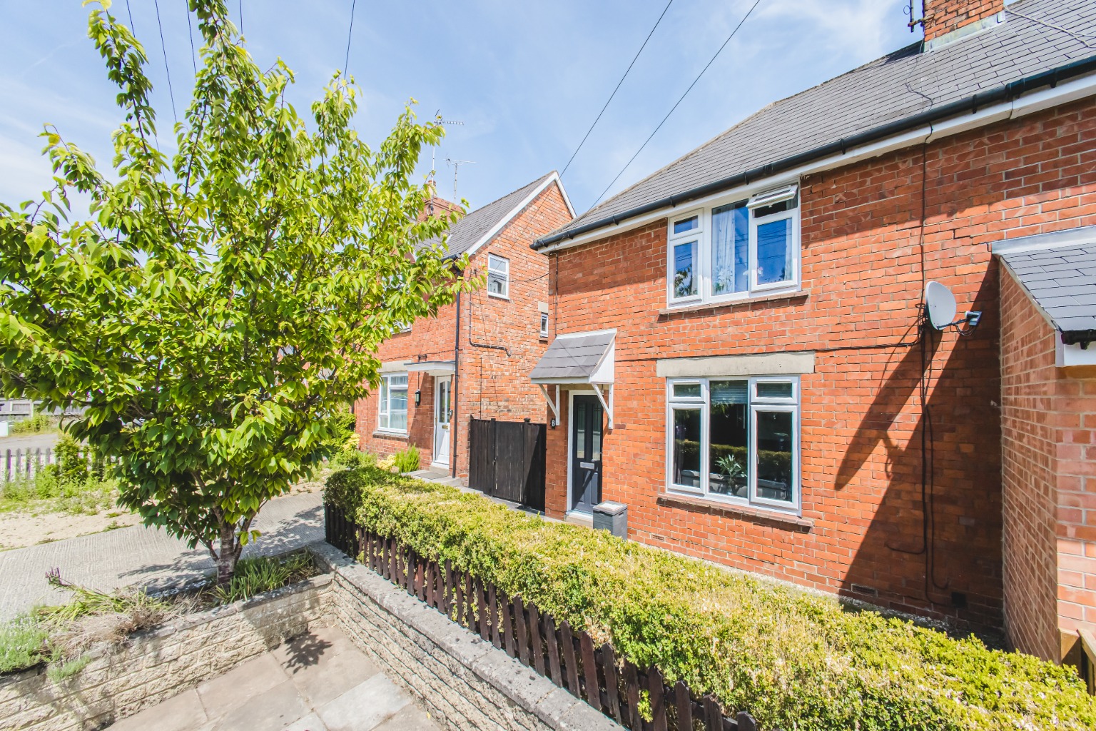 3-bed semi-detached on 8, Witts Lane, Swindon, £315,000