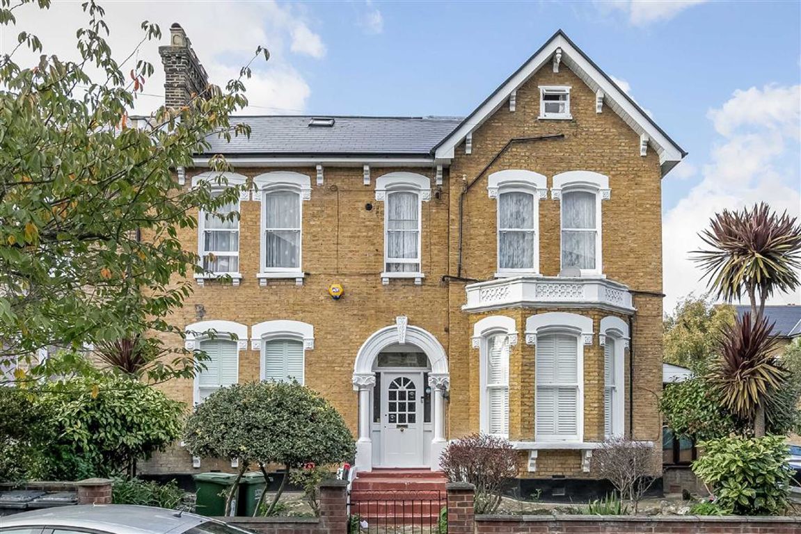 7 bedroom semi-detached house for sale 0