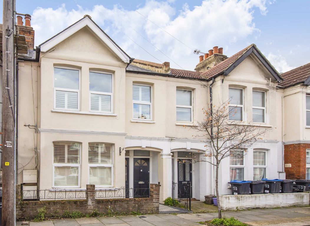 Photos of College Road, Colliers Wood, London SW19 56679308