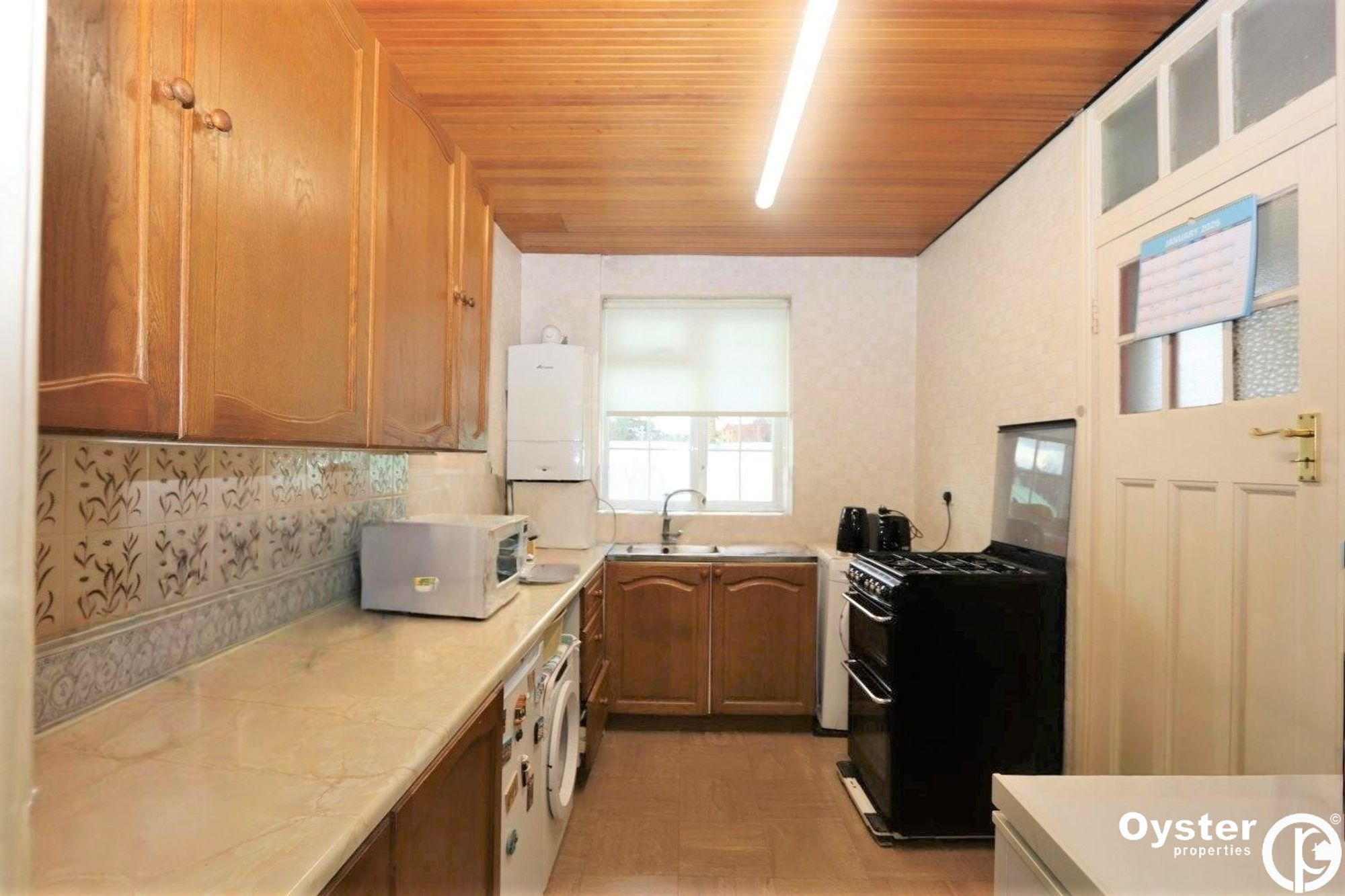 Flat 9, Arnos Grove Court, London photo 4
