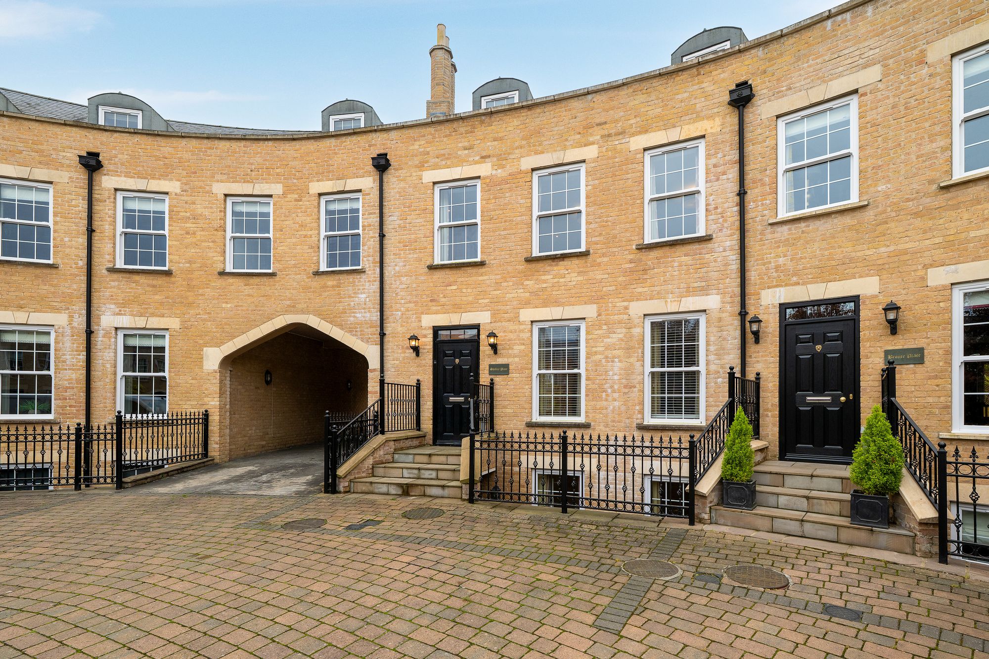 6-bed house on 18 The Colosseum, Lincoln, £730,000