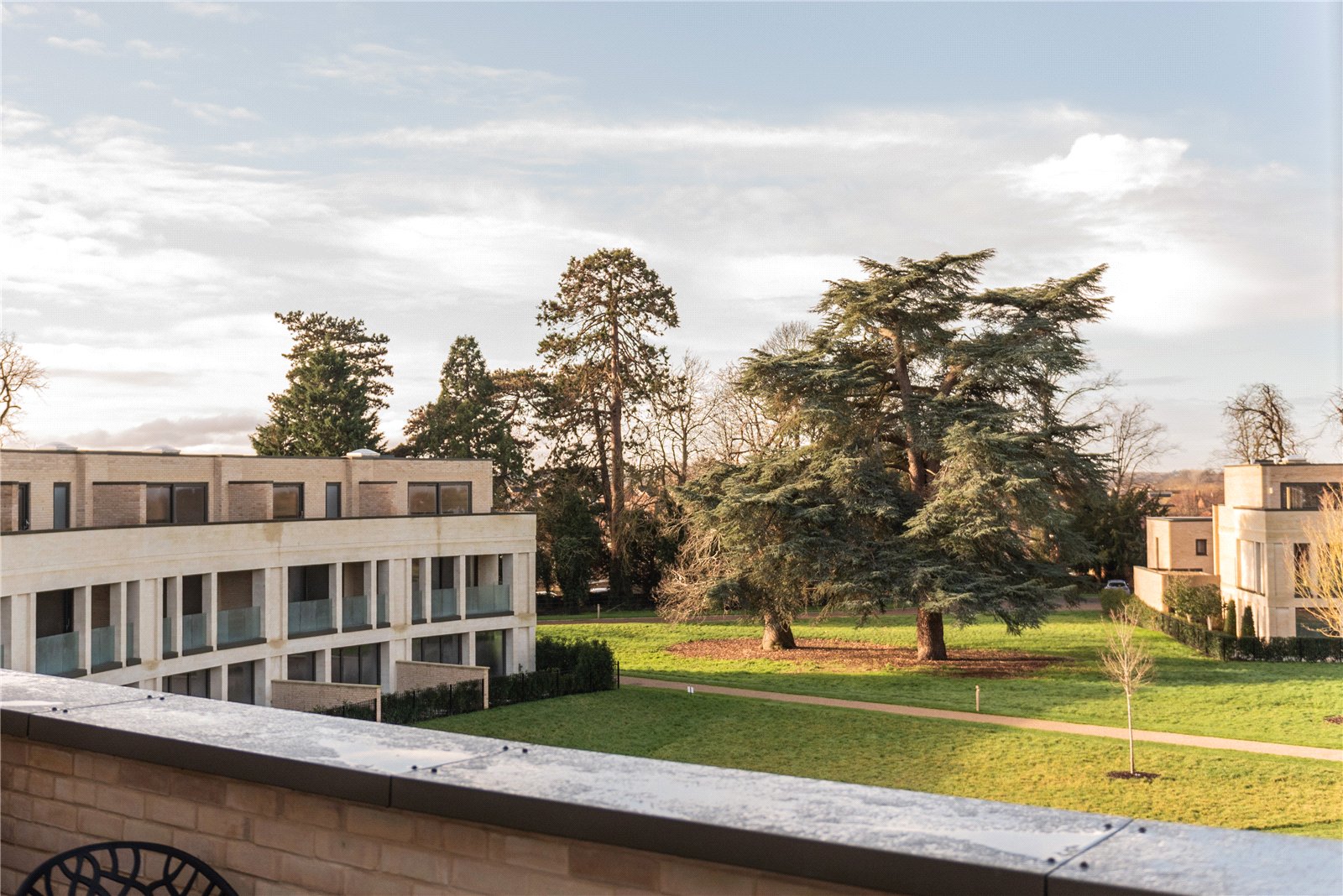 3 bedroom flat for sale