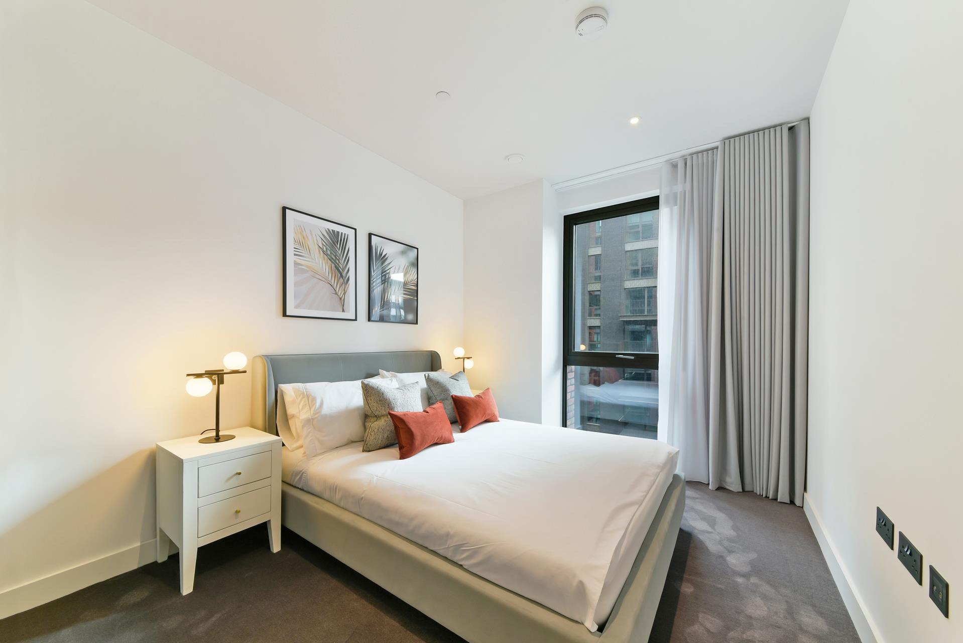 2 bedroom flat for sale 0