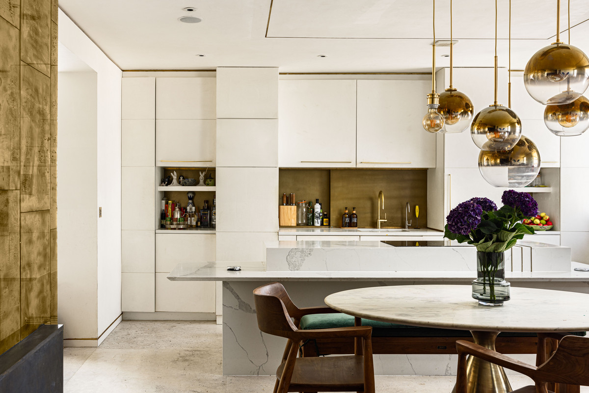 3 bedroom flat for sale 0