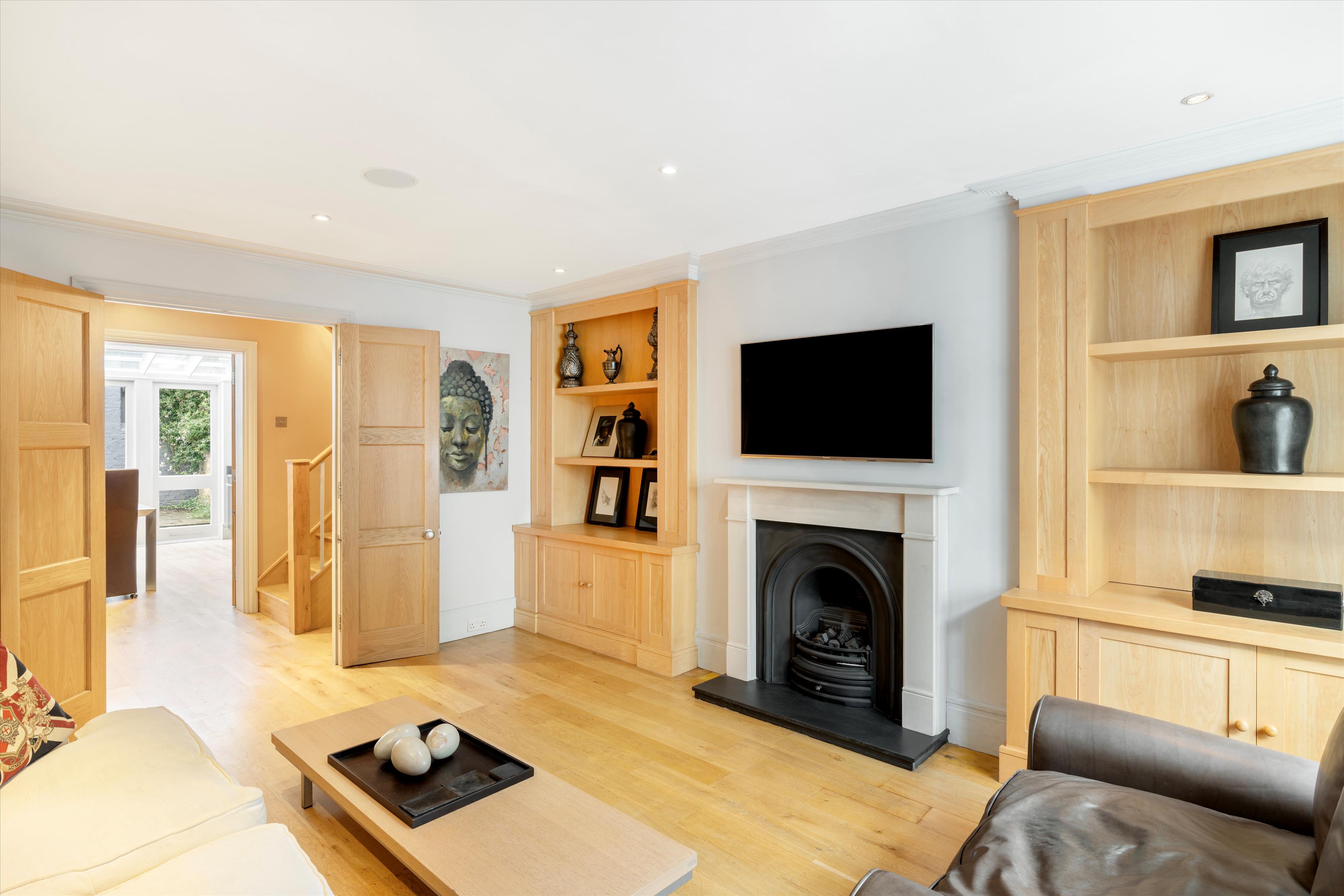 3 bedroom terraced house for sale 0