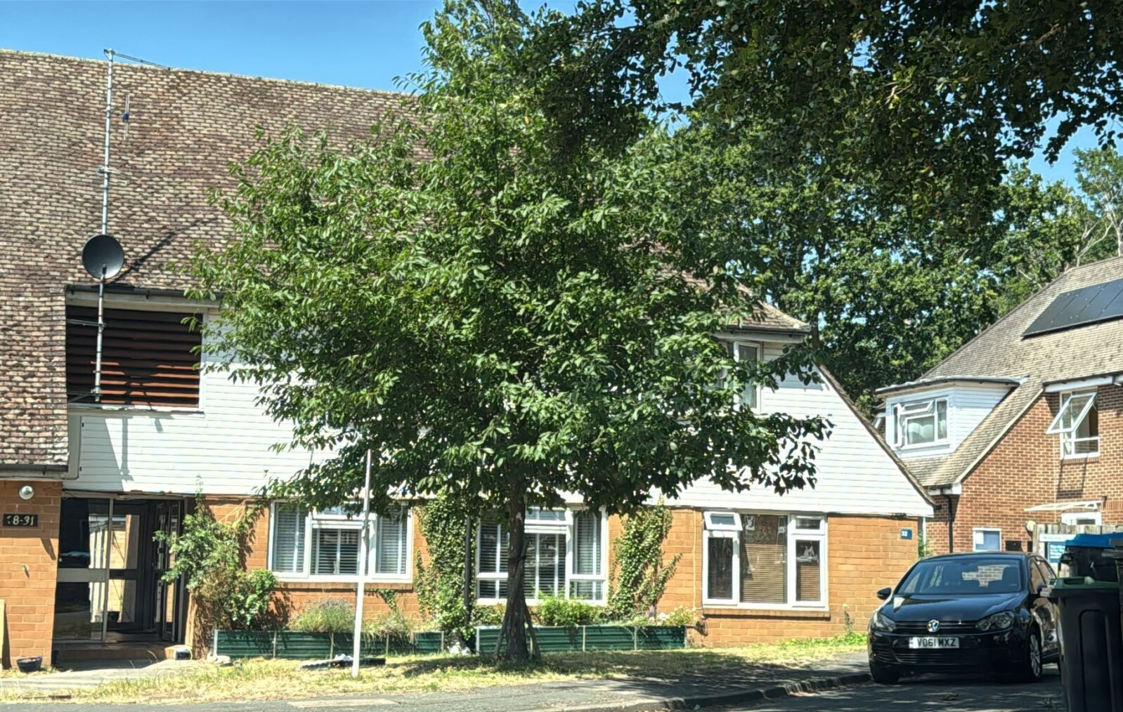 31, Levett Road, Surrey photo 3