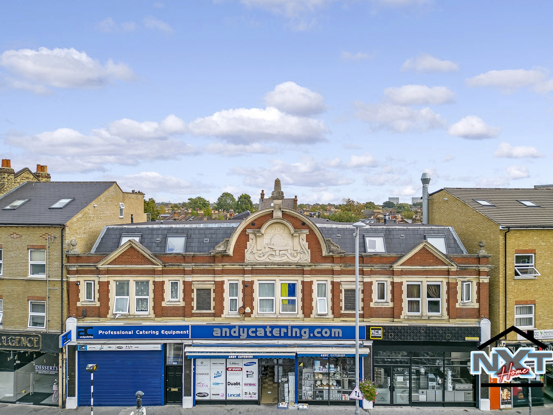 3 bedroom flat for sale in London