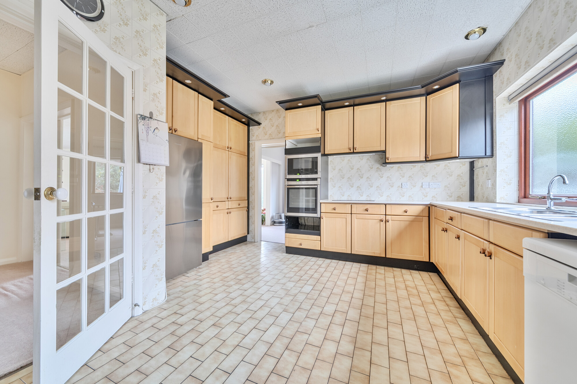 3 bedroom detached house for sale 0