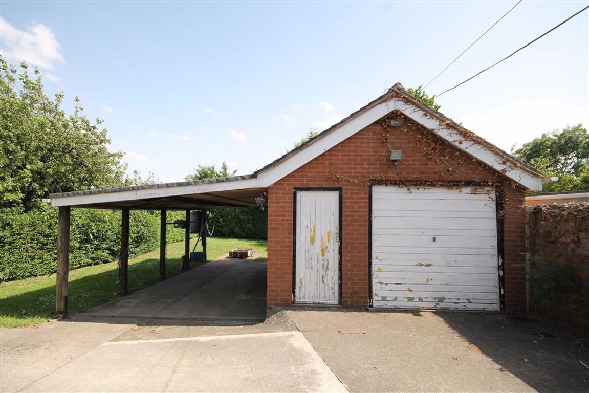 Photos of Ashover Road, Old Tupton, Chesterfield S42 63920613