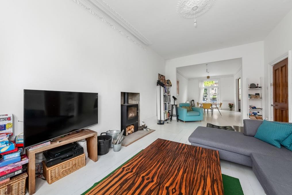 5 bedroom detached house for sale 0