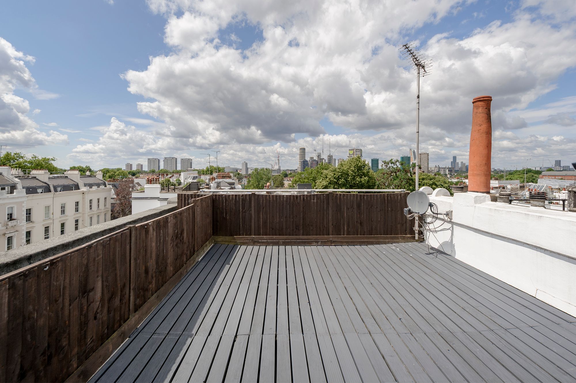 3 bedroom flat for sale 0