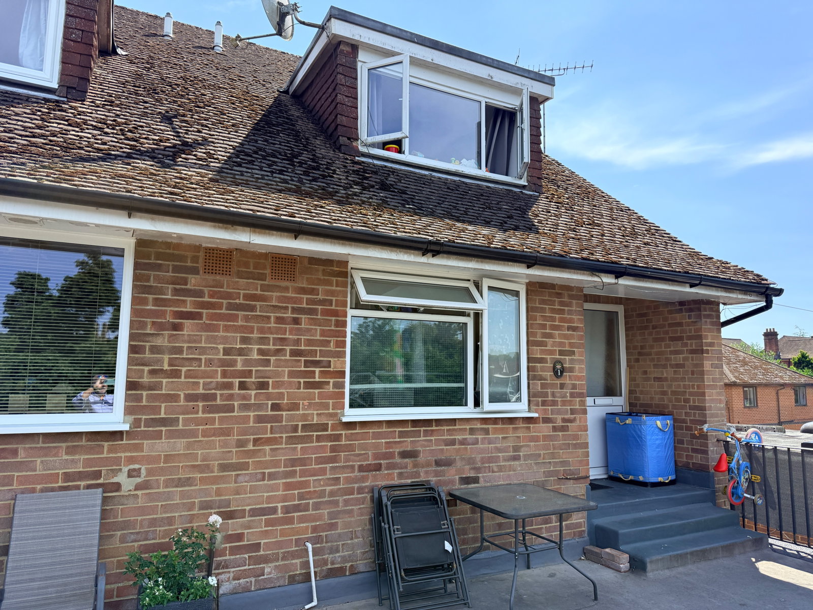 The Square,1, Headley Road, Hindhead photo 3