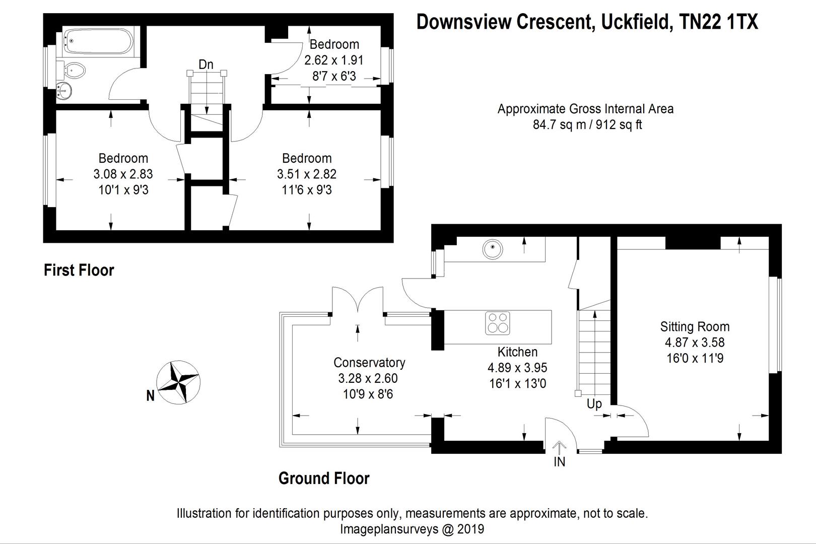 3 Bedrooms Semi-detached house for sale in Downsview Crescent, Uckfield TN22