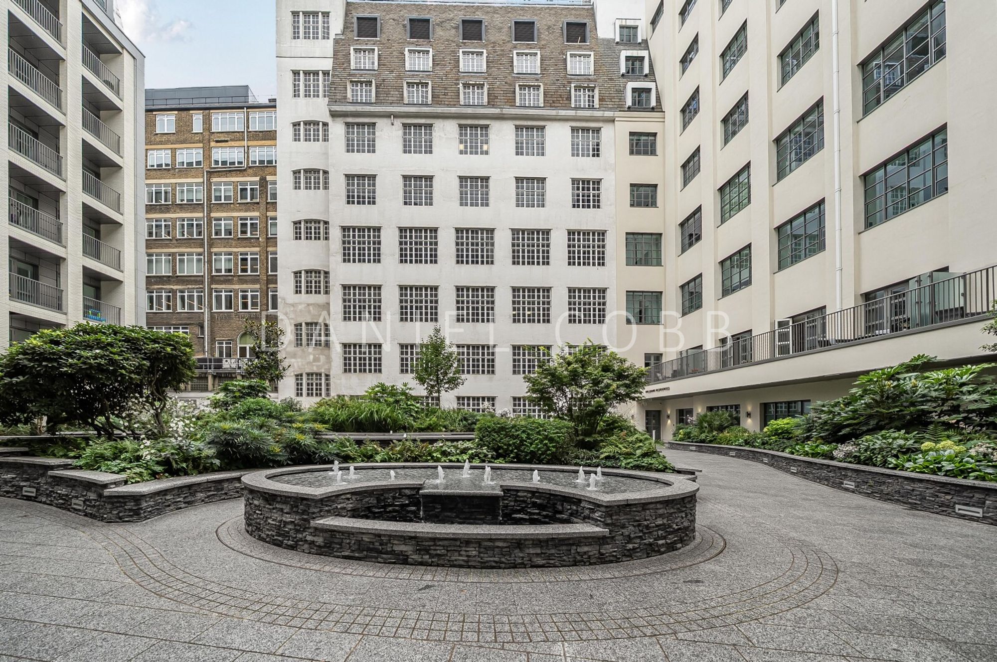 2 bedroom flat for sale 0