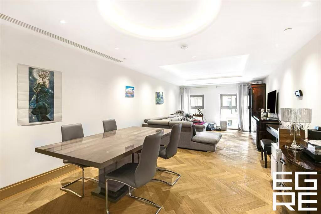 86, Abell House, London photo 4