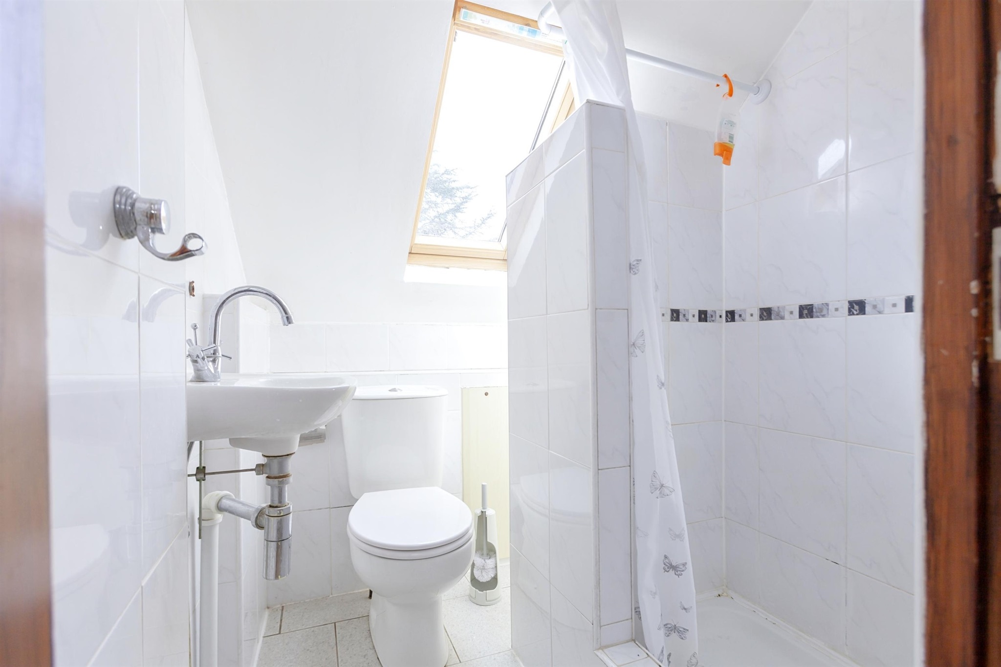 Photos of Ringers Spinney, Oadby, Leicester LE2 61613069 PrimeLocation