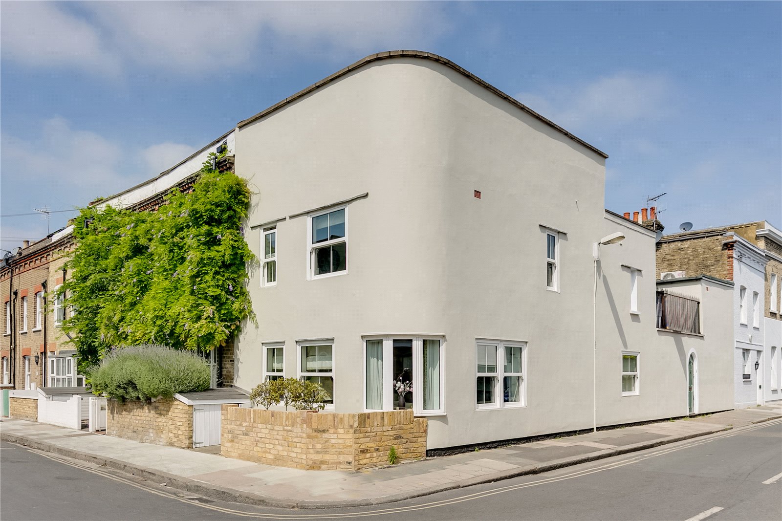 3 bedroom end terrace house for sale 0