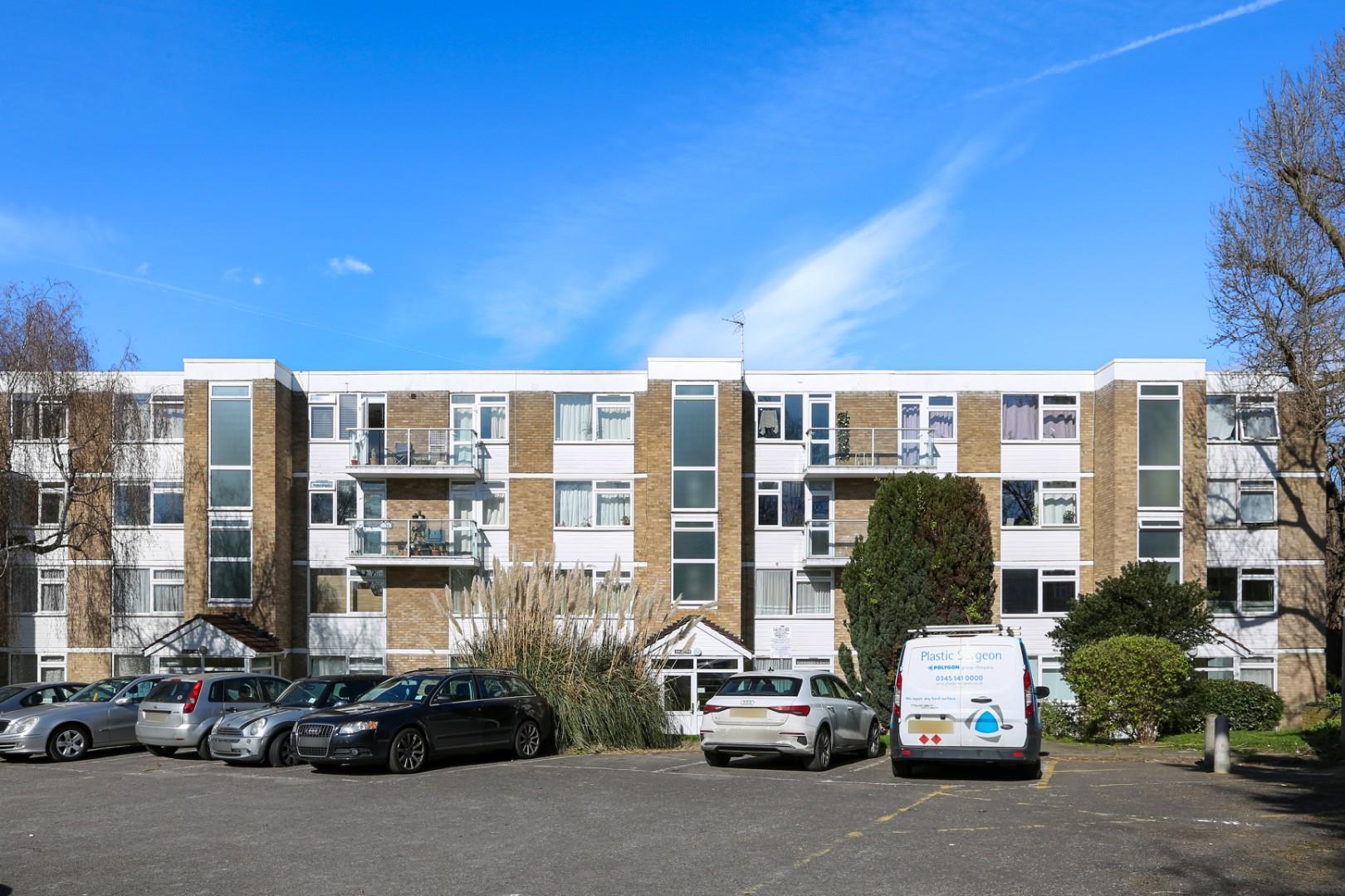 Flat 5, 60, West Park, London photo 4