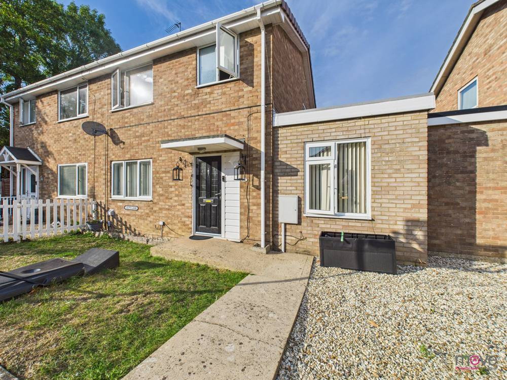 3-bed terraced on 44 Woodland Green, Gloucester, £290,000