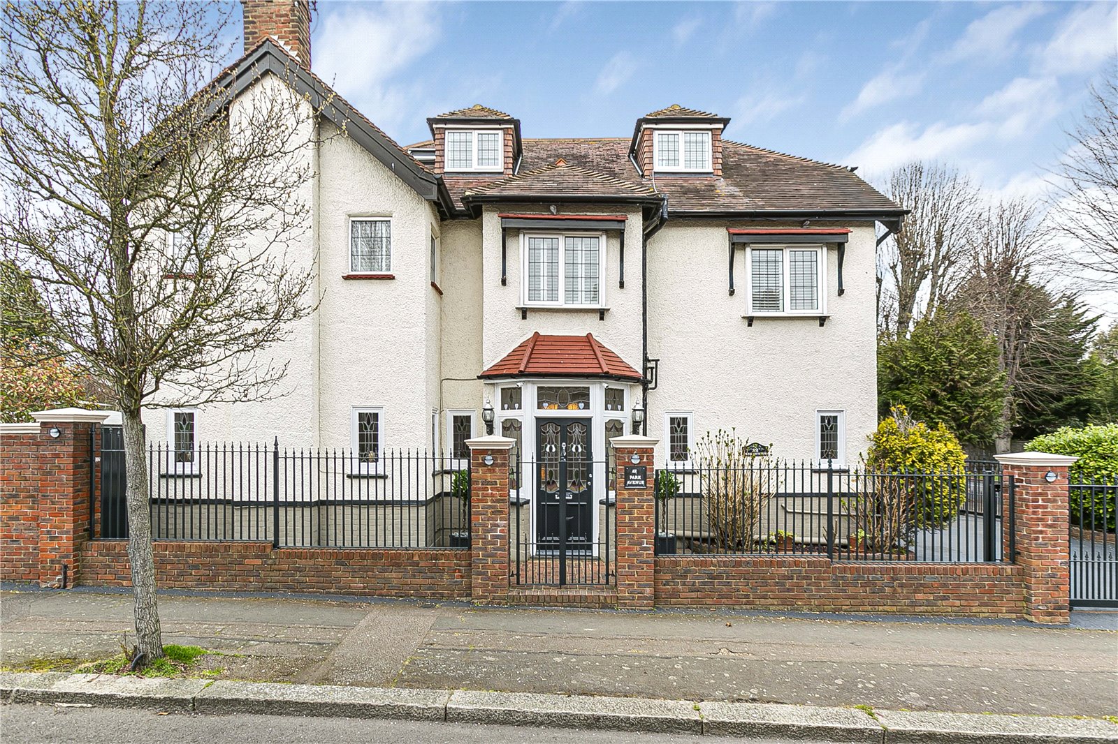 82, Park Avenue, Enfield photo 3