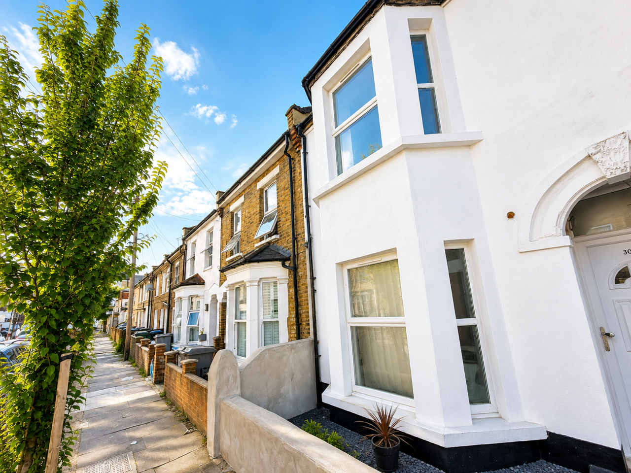 14, Meyrick Road, London photo 3