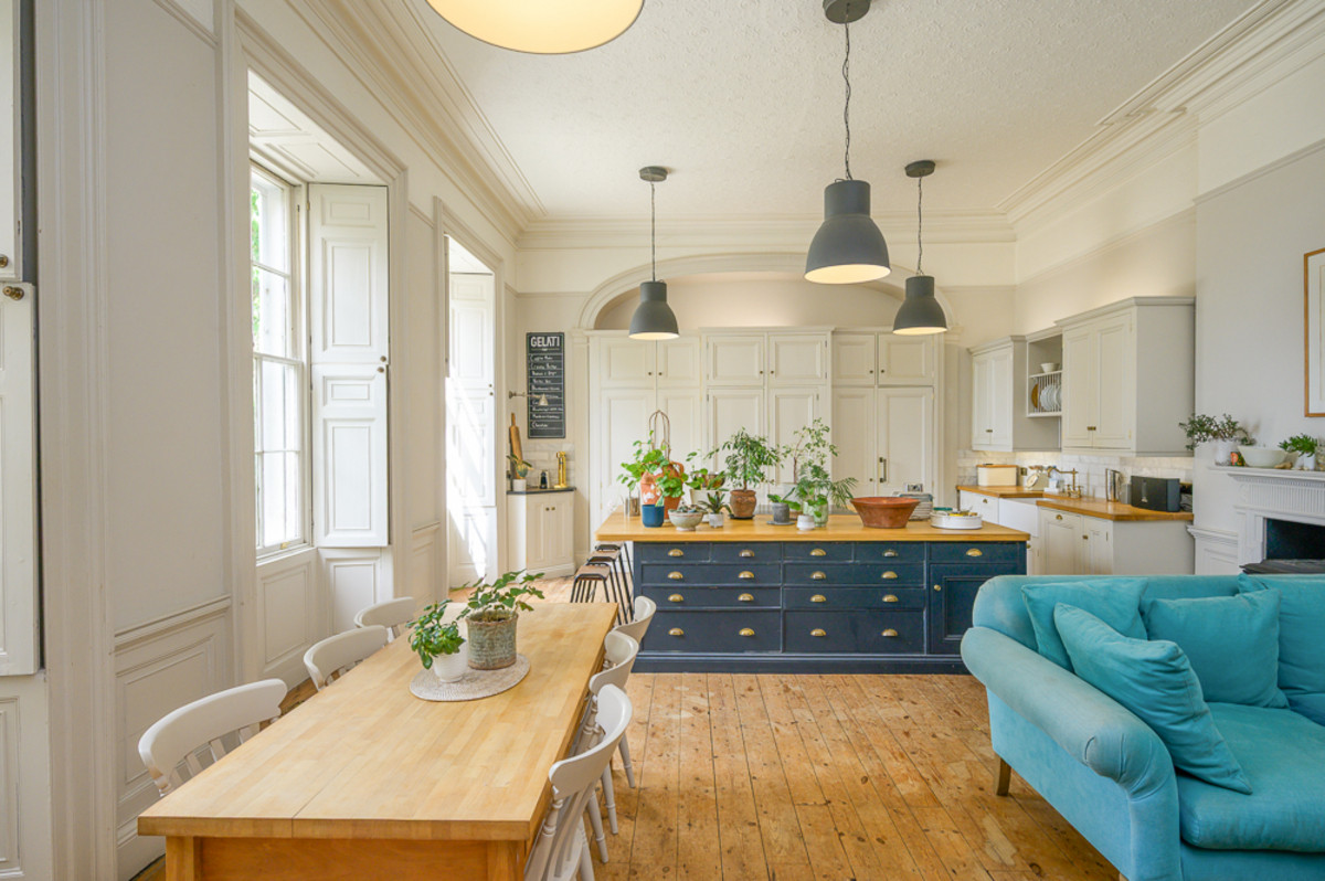 9 bedroom country house for sale 0