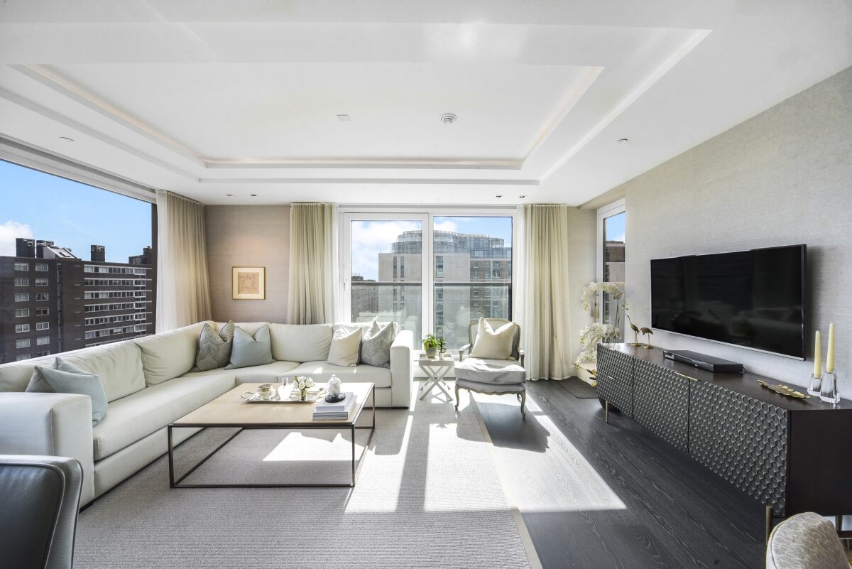2 bedroom flat for sale 0